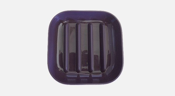 طبق أكل مربع لون بني 